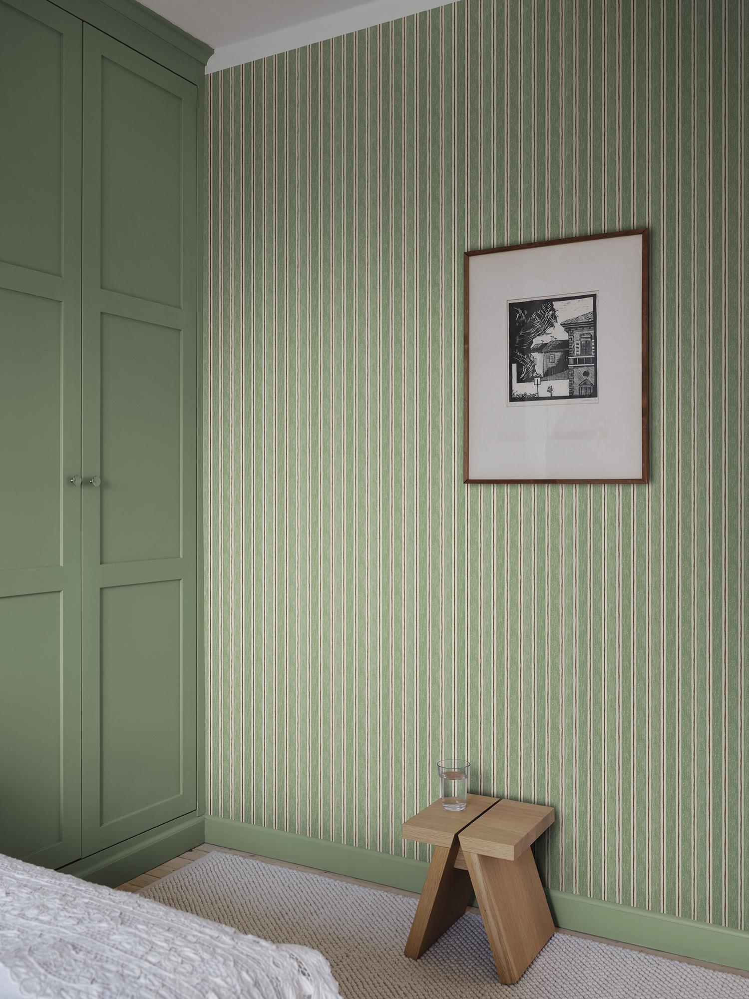 S10761 Dark Green Albin Familjen Mural by Sandberg