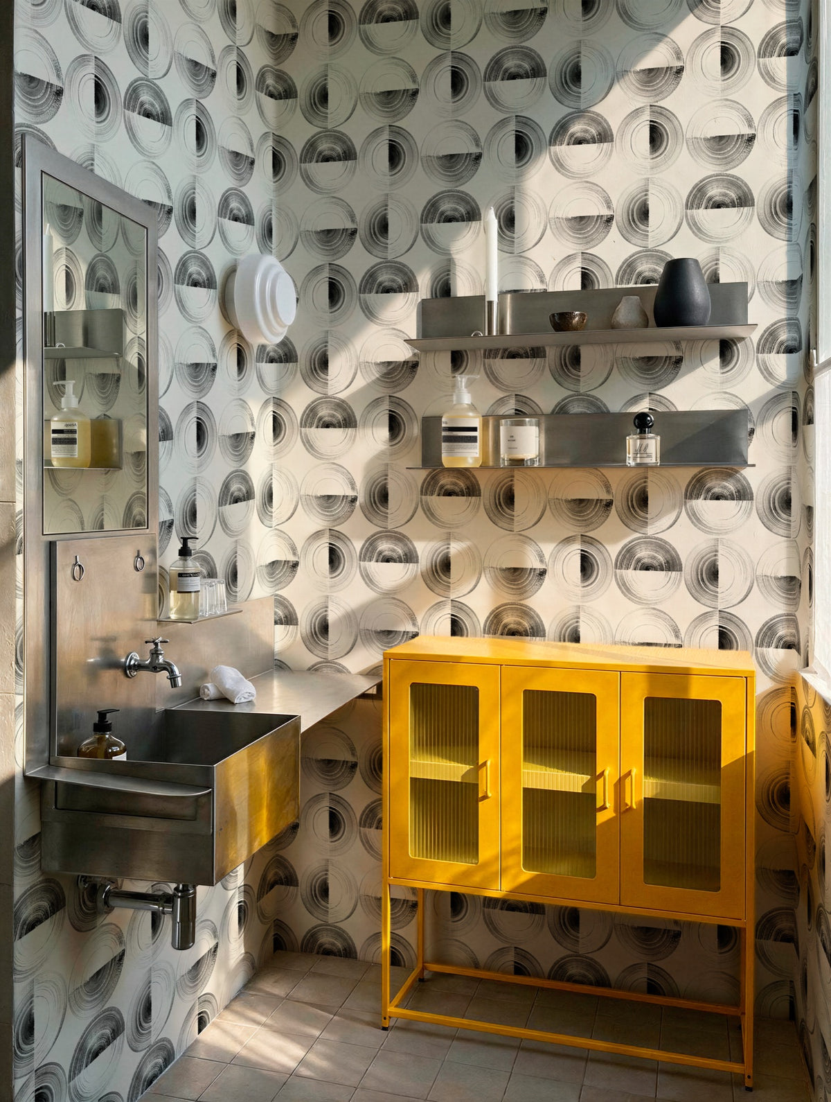 Astral Bodies Charcoal Entre Luces Wallpaper by Tres Tintas