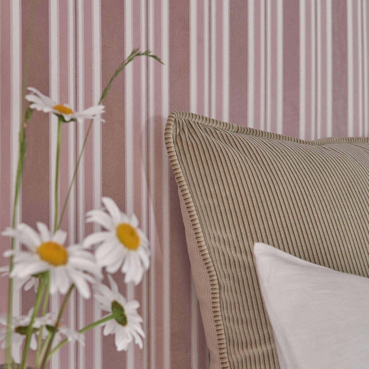 F1688/01 Ashdown Whitworth Antique Fabric by Clarke & Clarke