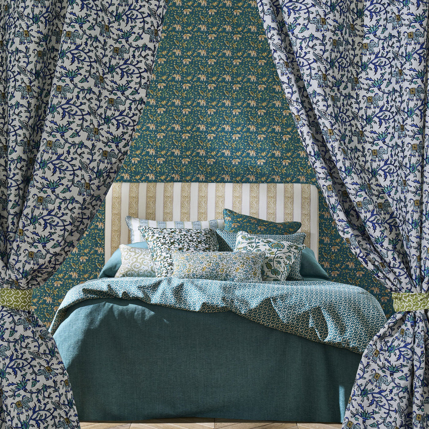 F1814/01 Kalamkari Indira Antique Fabric by Clarke and Clarke