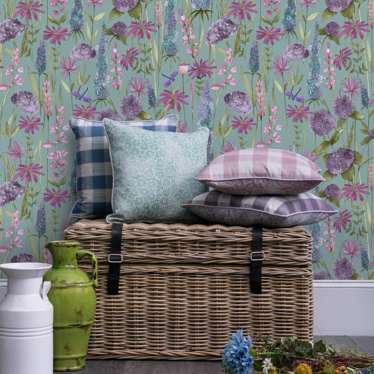 Florabunda Verde Wallpaper by Voyage Maison | FLORABU/WPO/VER