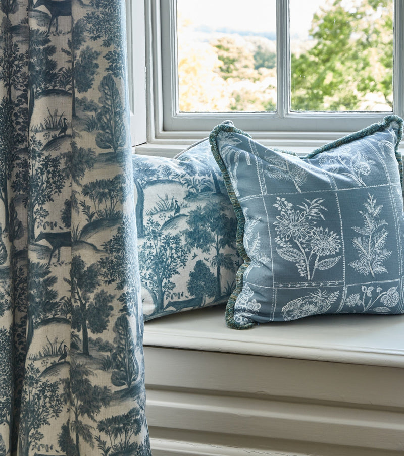 Paperino Antique Florence Fabric by Prestigious Textiles | 4314/106