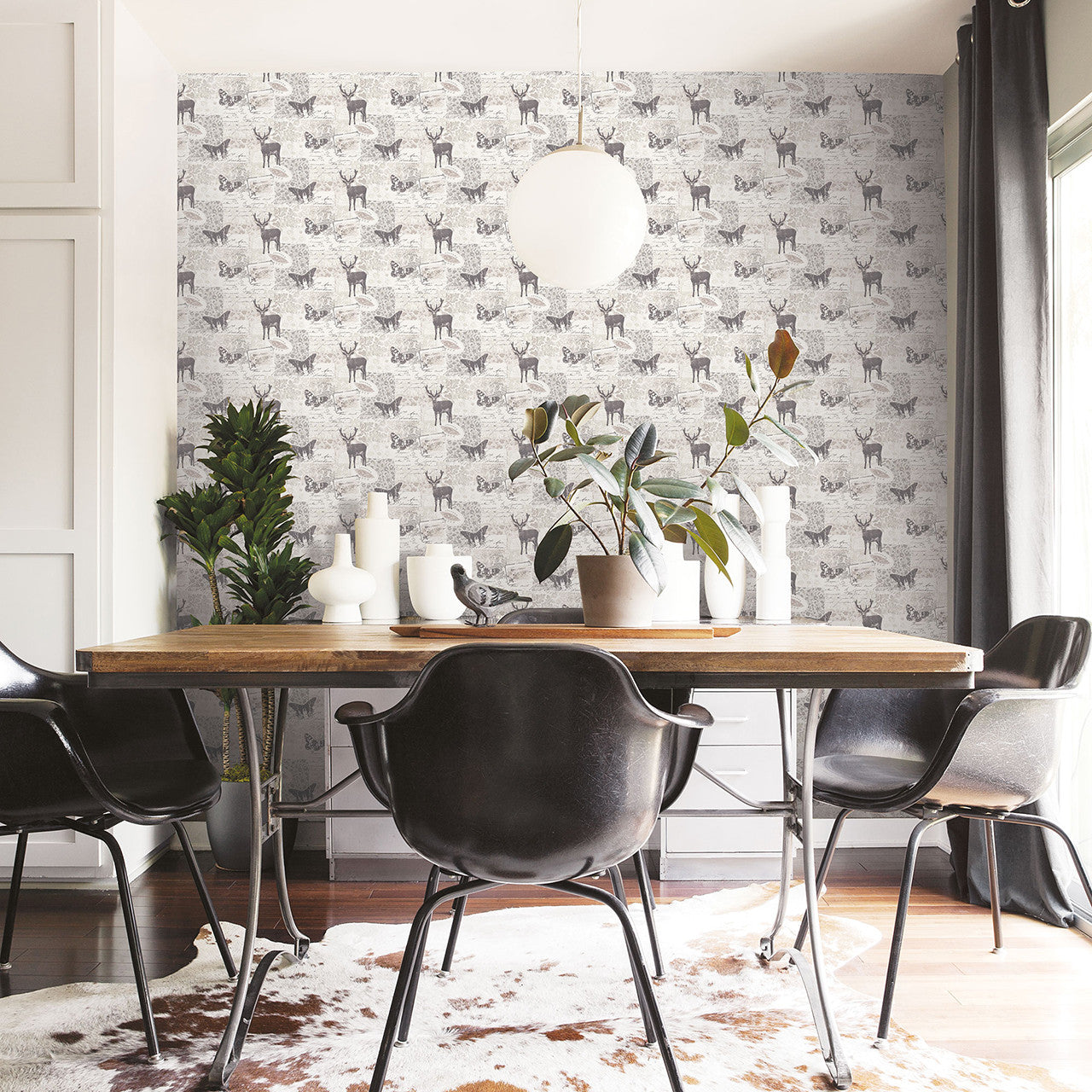 G56296 Stag Motif Nordic Elements Wallpaper by Galerie