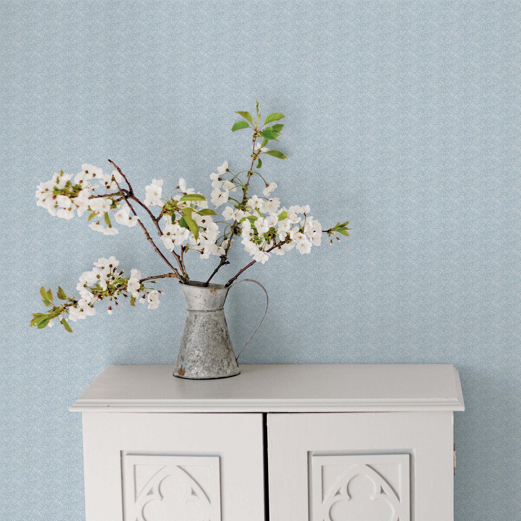 G56690 Small Paisley Small Prints Blue Wallpaper By Galerie