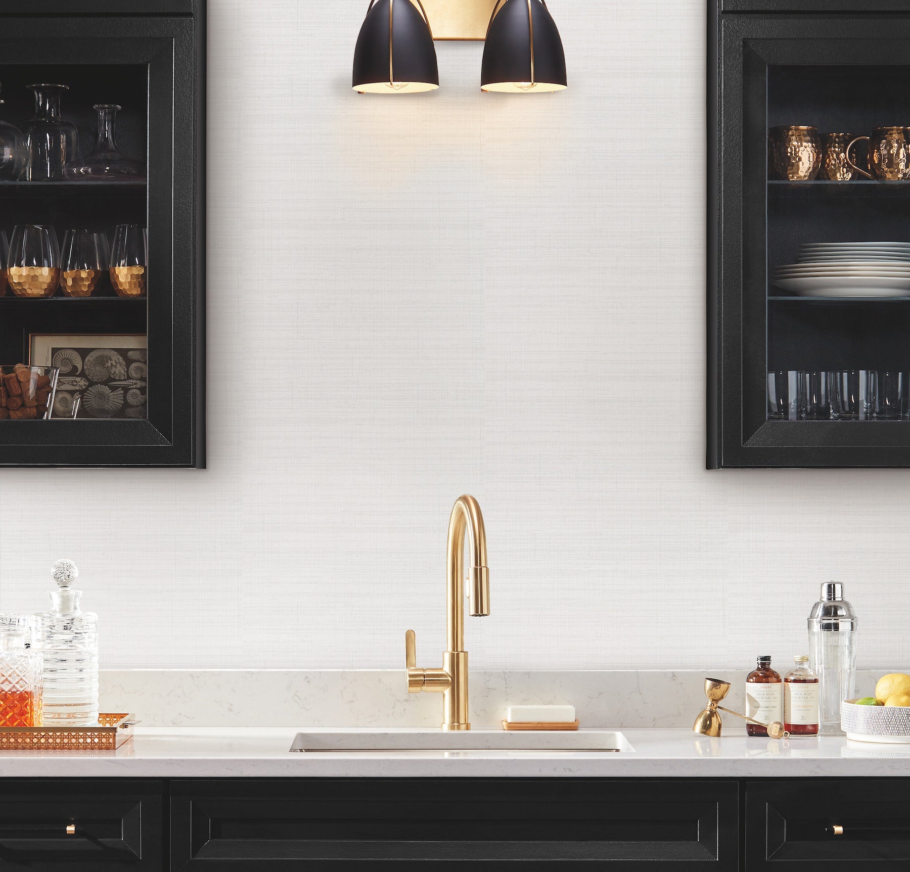 GT4596N Amari Porcelain Classics Wallpaper by York Wallcoverings
