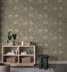 S10651 Green Adele Familjen Wallpaper by Sandberg