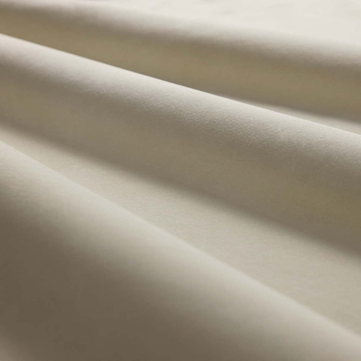 HAF0673-02 Heatherton Velvet Sesame Fabric by Harlequin