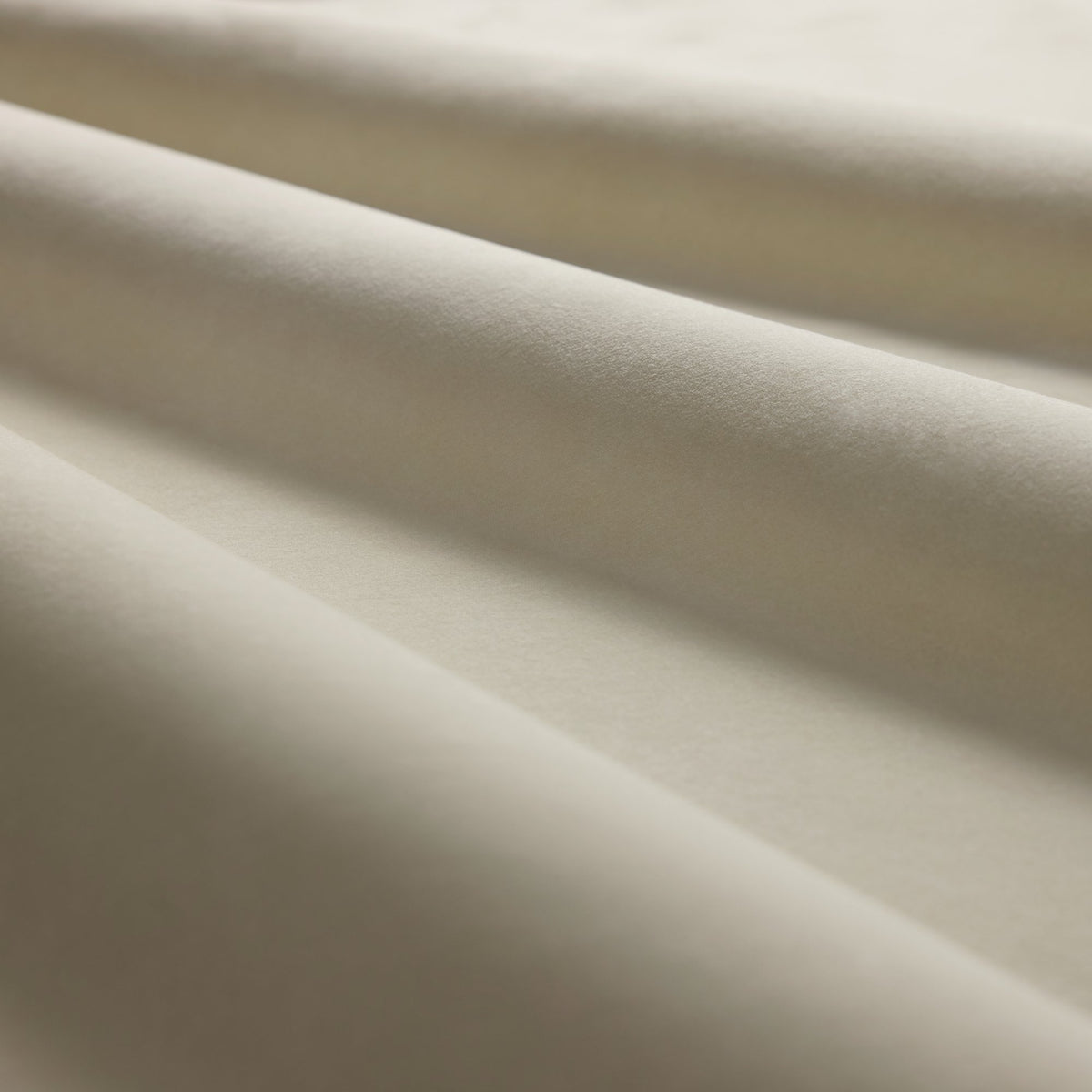 HAF0673-02 Heatherton Velvet Sesame Fabric by Harlequin