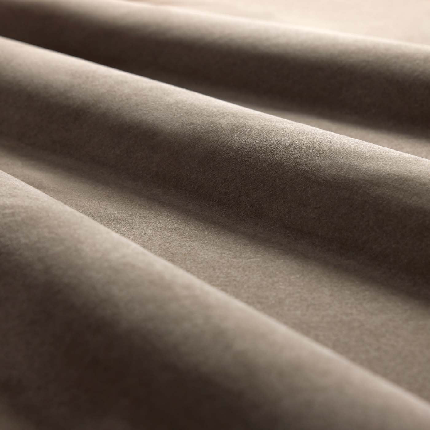 HAF0673-05 Heatherton Velvet Anchor Fabric by Harlequin