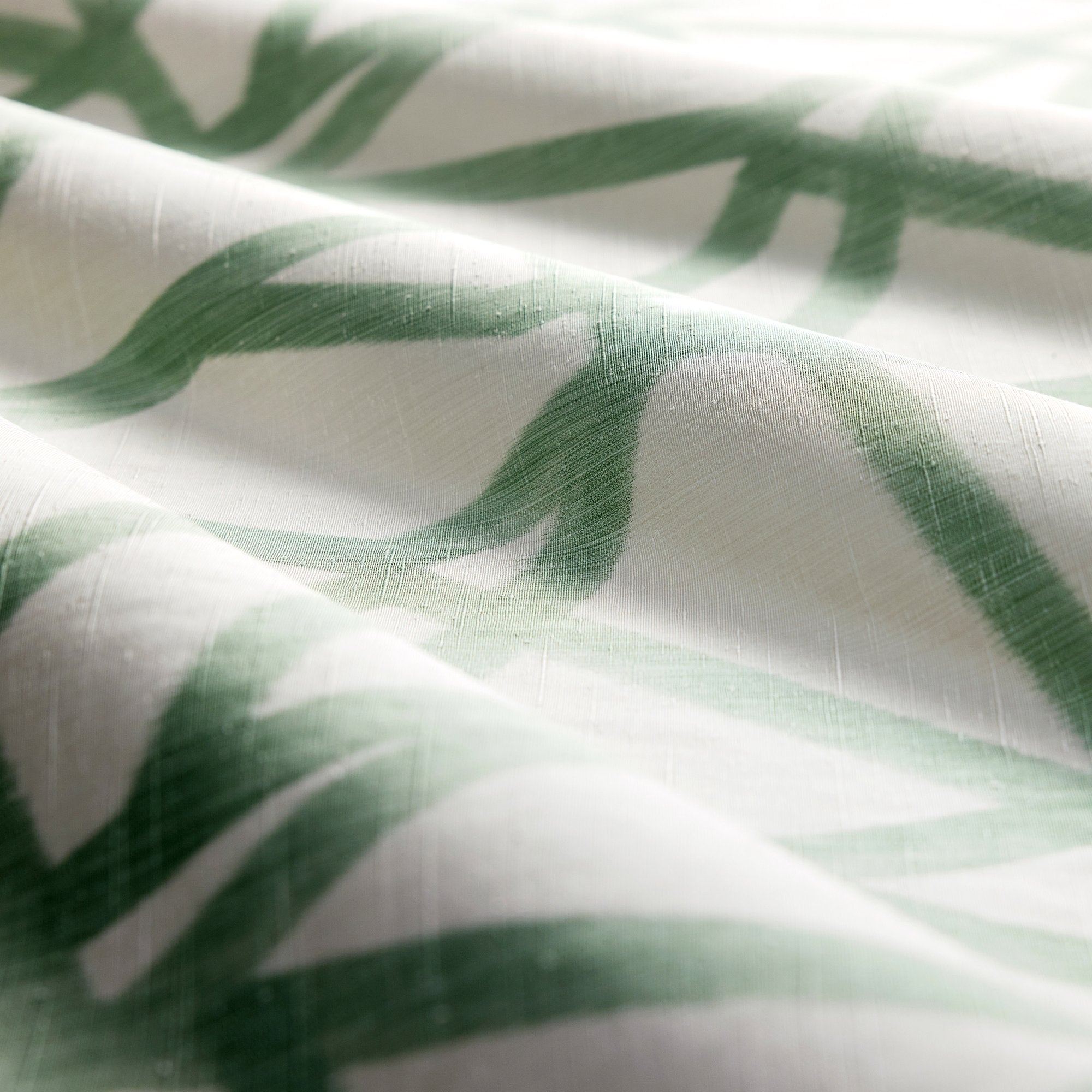 HAF0680-04 Sumi Ikat Kelly Signature Fabric by Harlequin