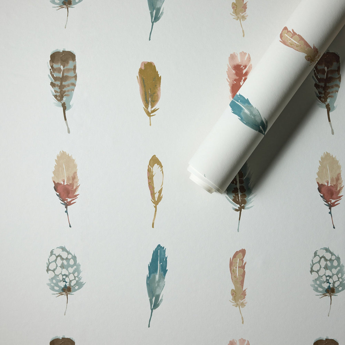 HAW0343-01 Limosa Rosewood / Julip / Pacific Signature Wallpaper by Harlequin