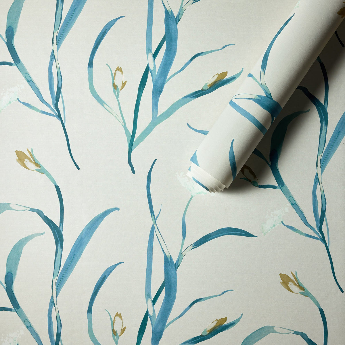 HAW0347-02 Saona Atlantic / Julip Signature Wallpaper by Harlequin