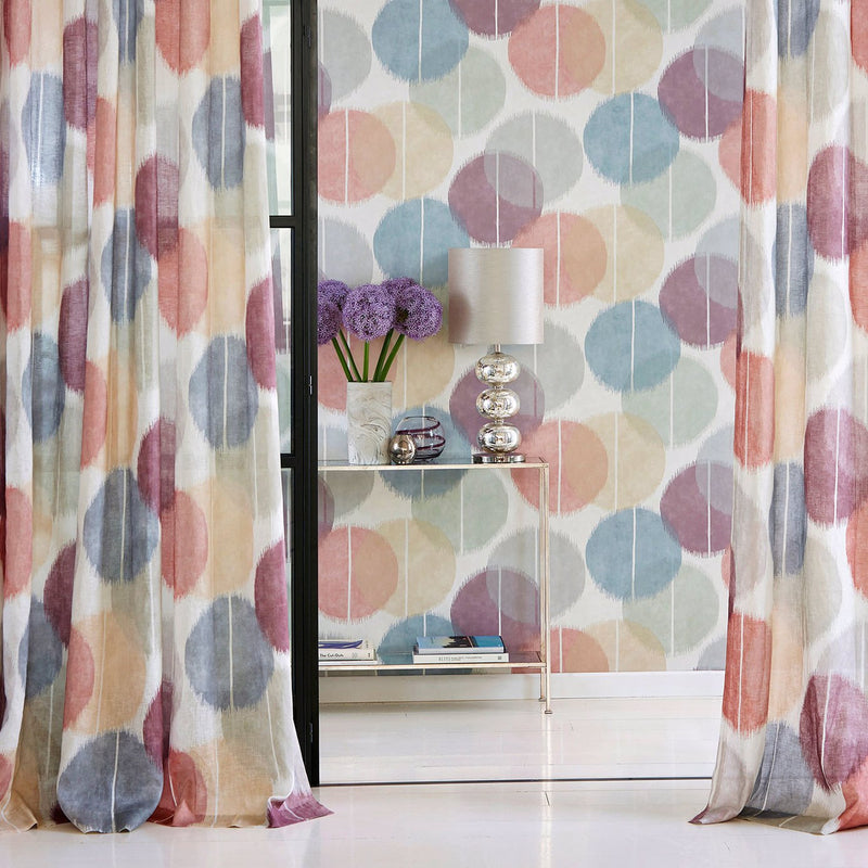 111453 Circulo Tresillo Wallpaper by Harlequin