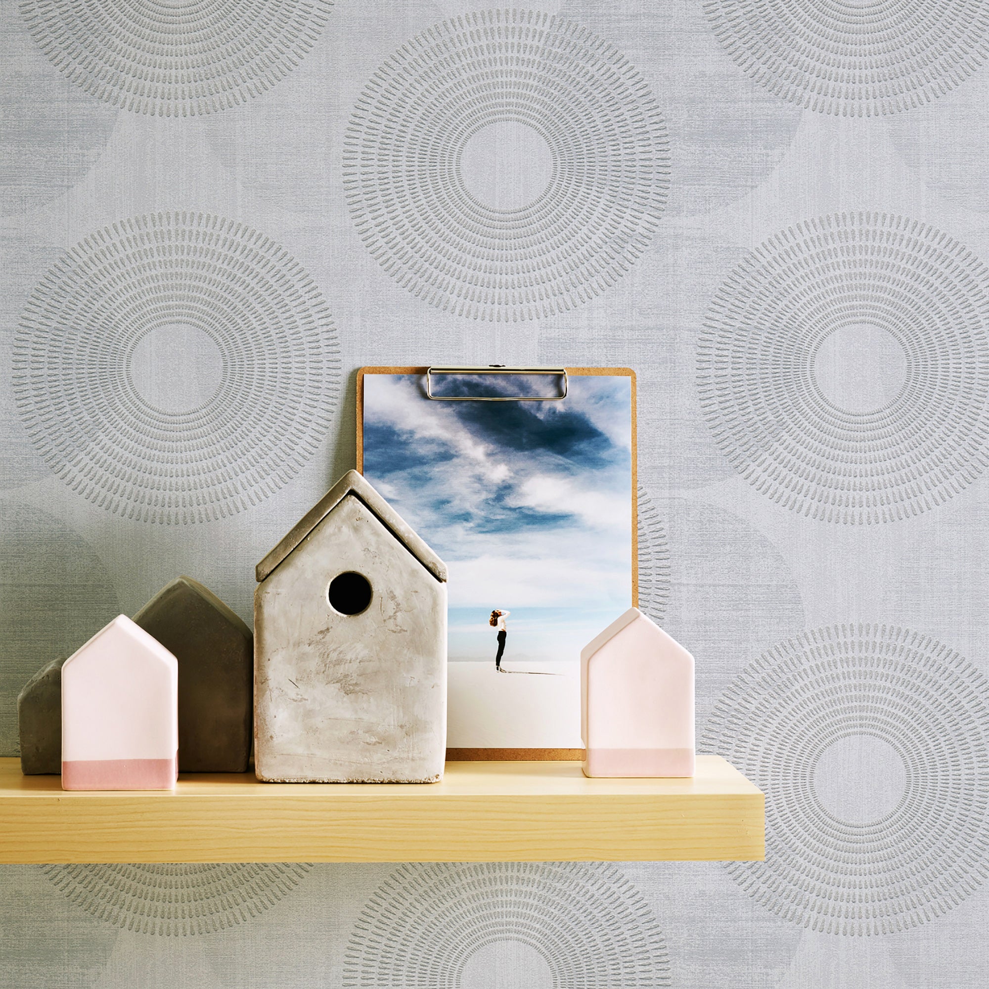 HO20035 Circles Motif Home Grey Wallpaper By Galerie