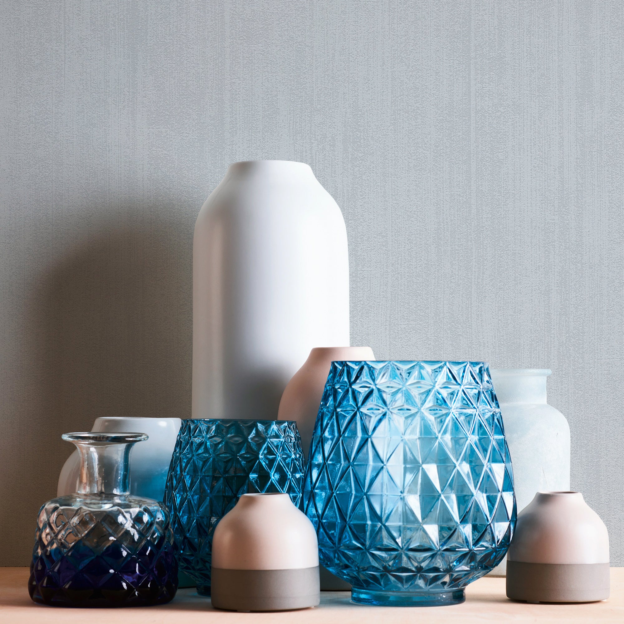 HO20037 Plain Distressed Texture Home Grey Wallpaper By Galerie