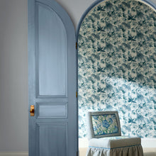 113138 Flores Idyllic Cornflower/First Light/Denim Wallpaper by Harlequin