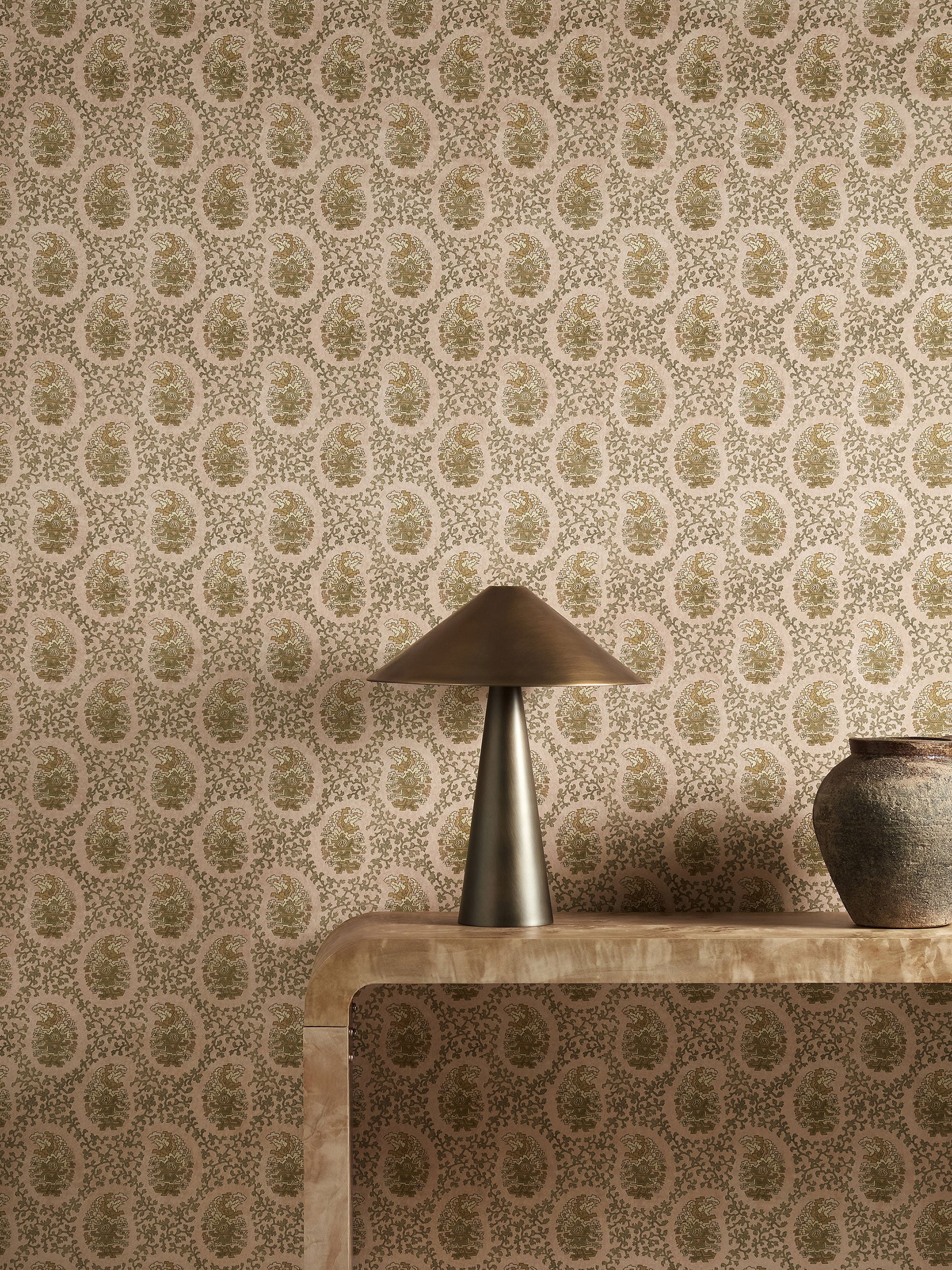 HFUP113346 Paisley Grounded Wallpaper by Harlequin
