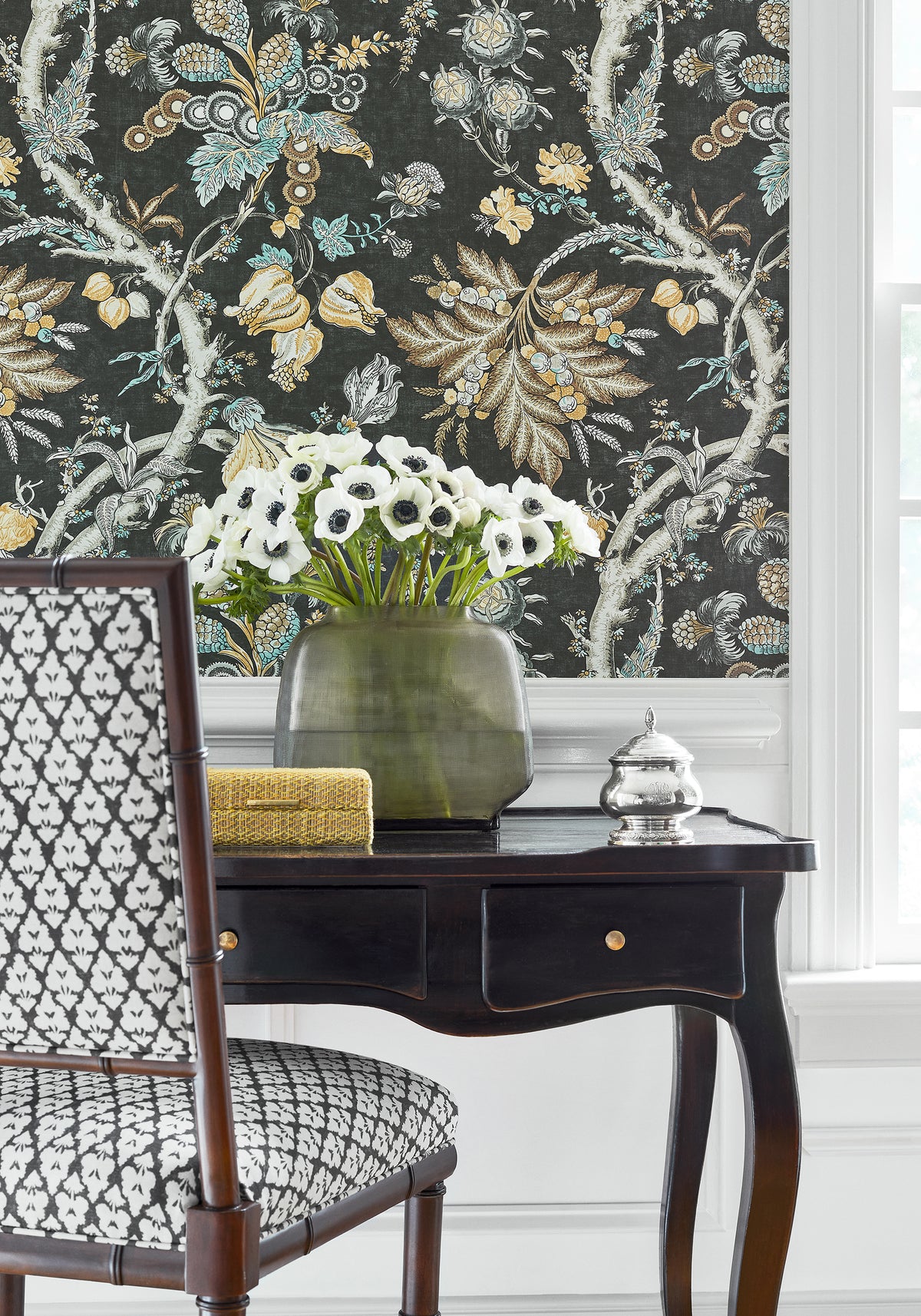 Chatelain Heritage Wallpaper by Thibaut | T10844