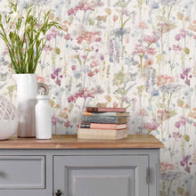Ilinizas Poppy Equator Wallpaper by Voyage Maison | ILINIZA/WPO/POP
