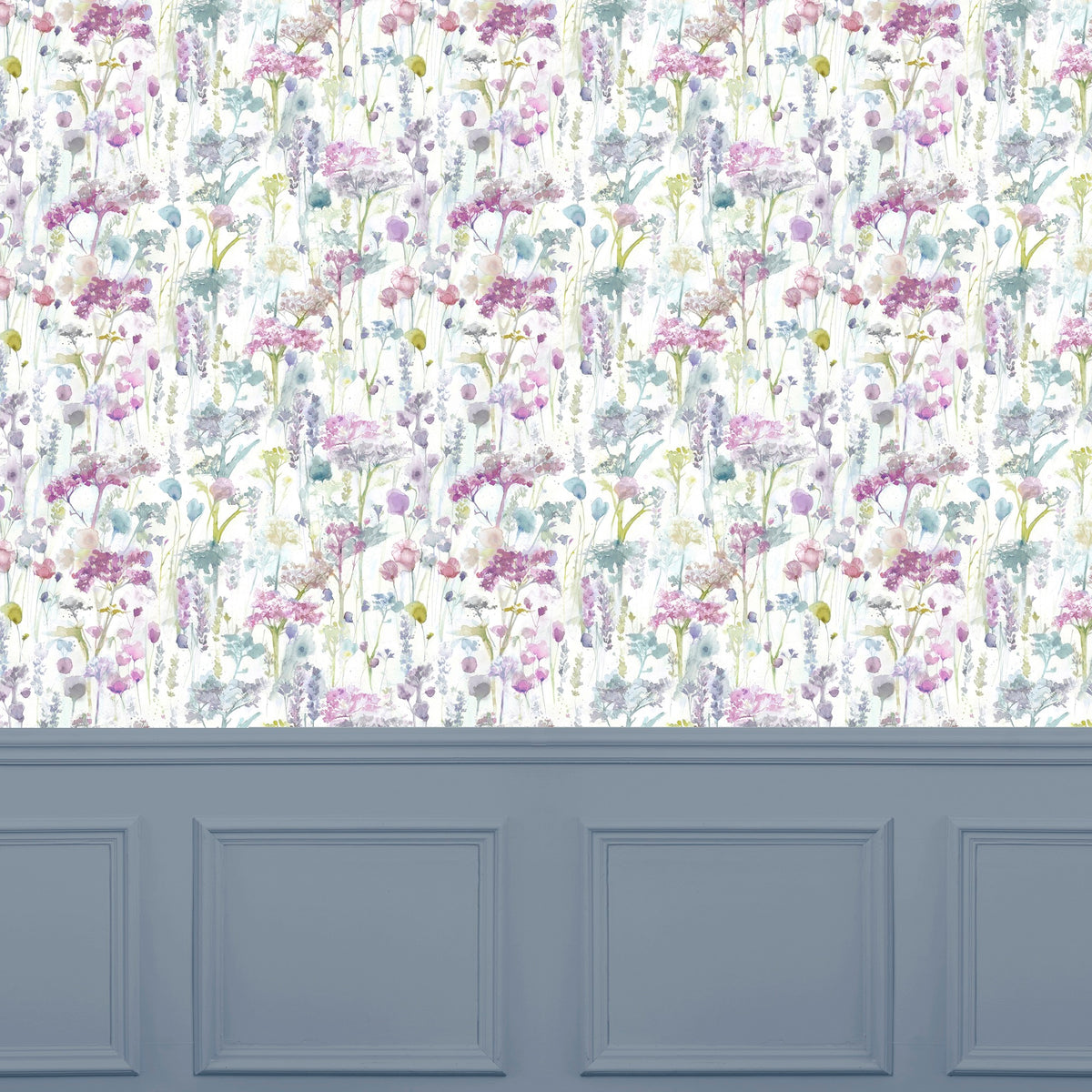 Ilinizas Summer Equator Wallpaper by Voyage Maison | ILINIZA/WPO/SUM