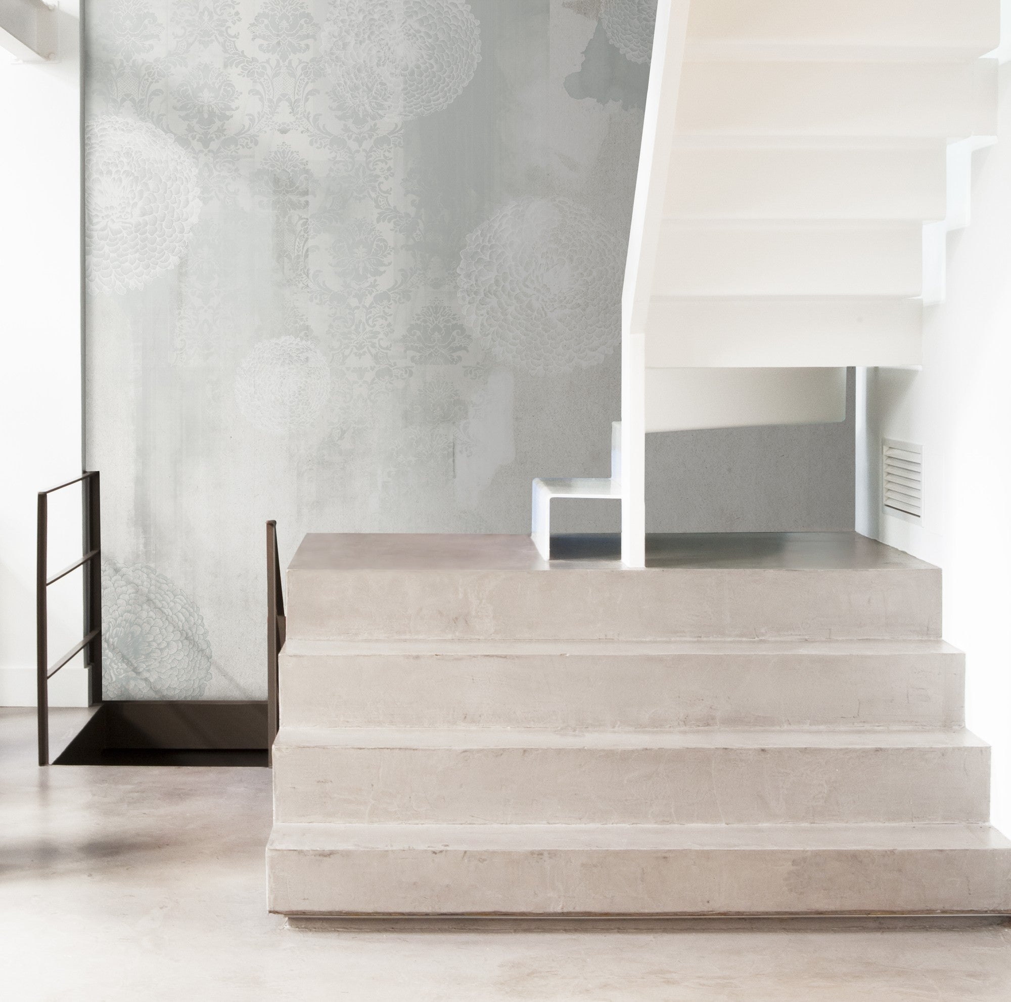JO1017-3 Hidrangea Gris Journeys I Mural by Tres Tintas