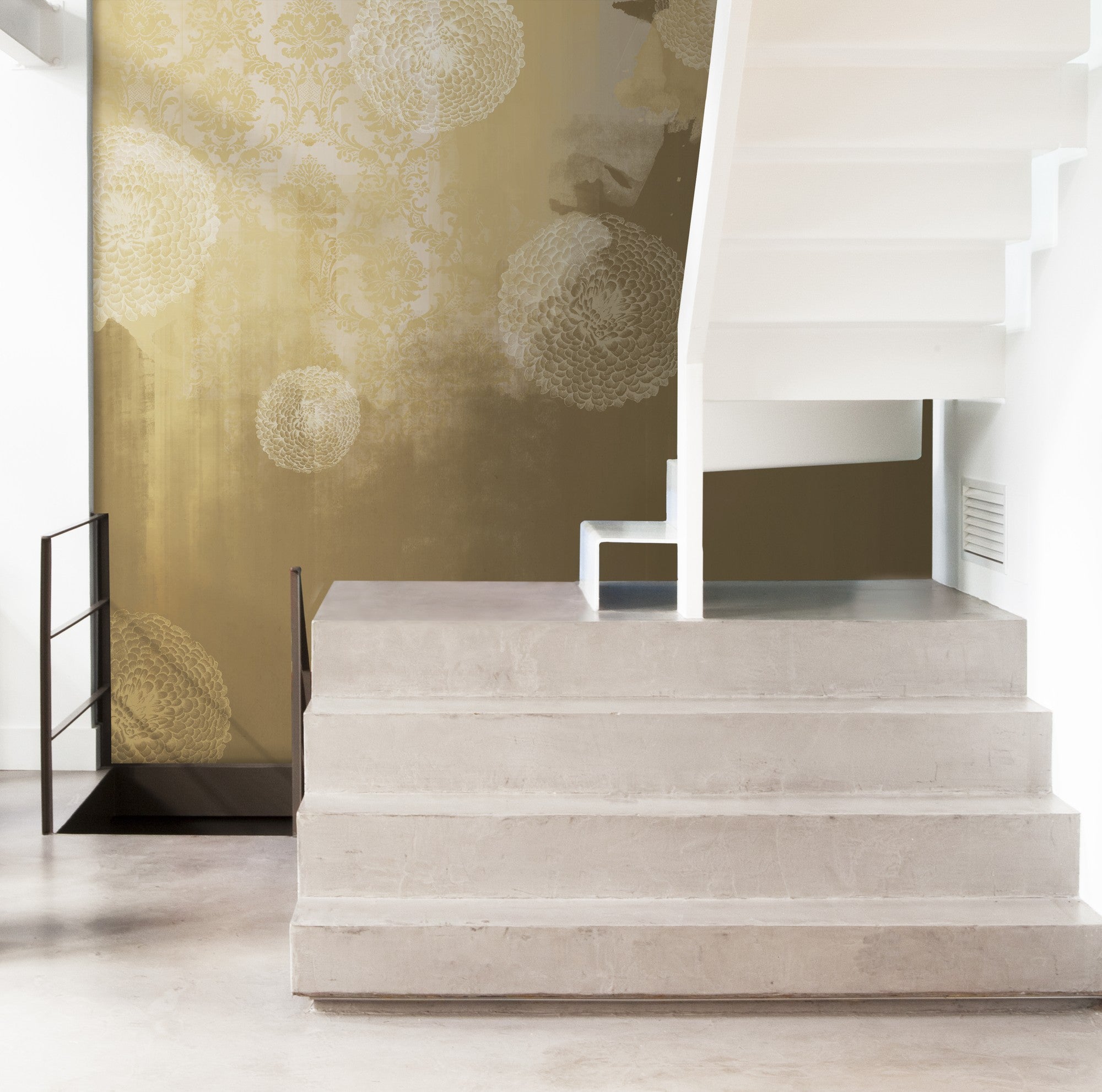JO1017-4 Hidrangea Fondo Ocre Journeys I Mural by Tres Tintas