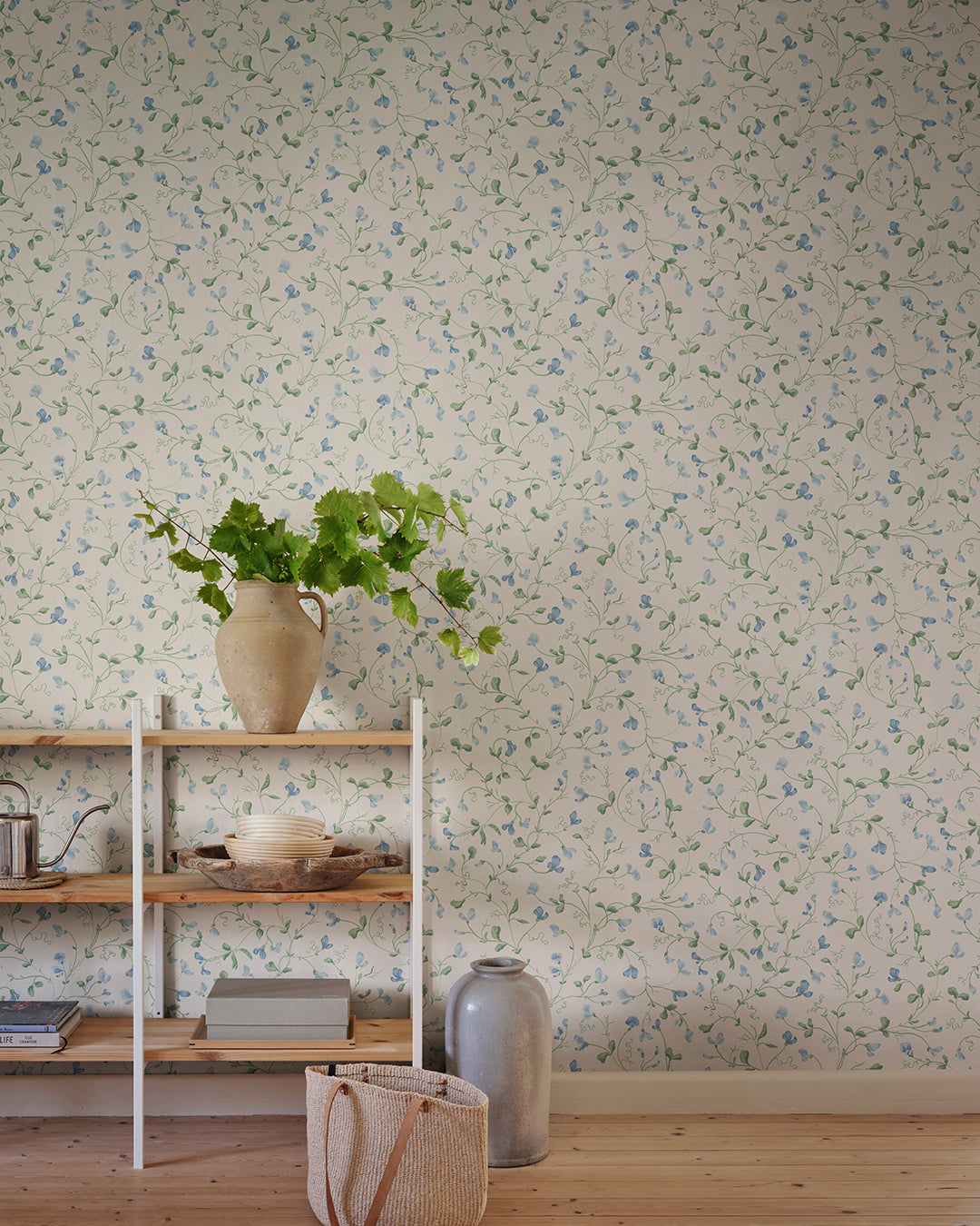 Lucy Sky Blue Kolonin II Wallpaper by Sandberg roomshot
