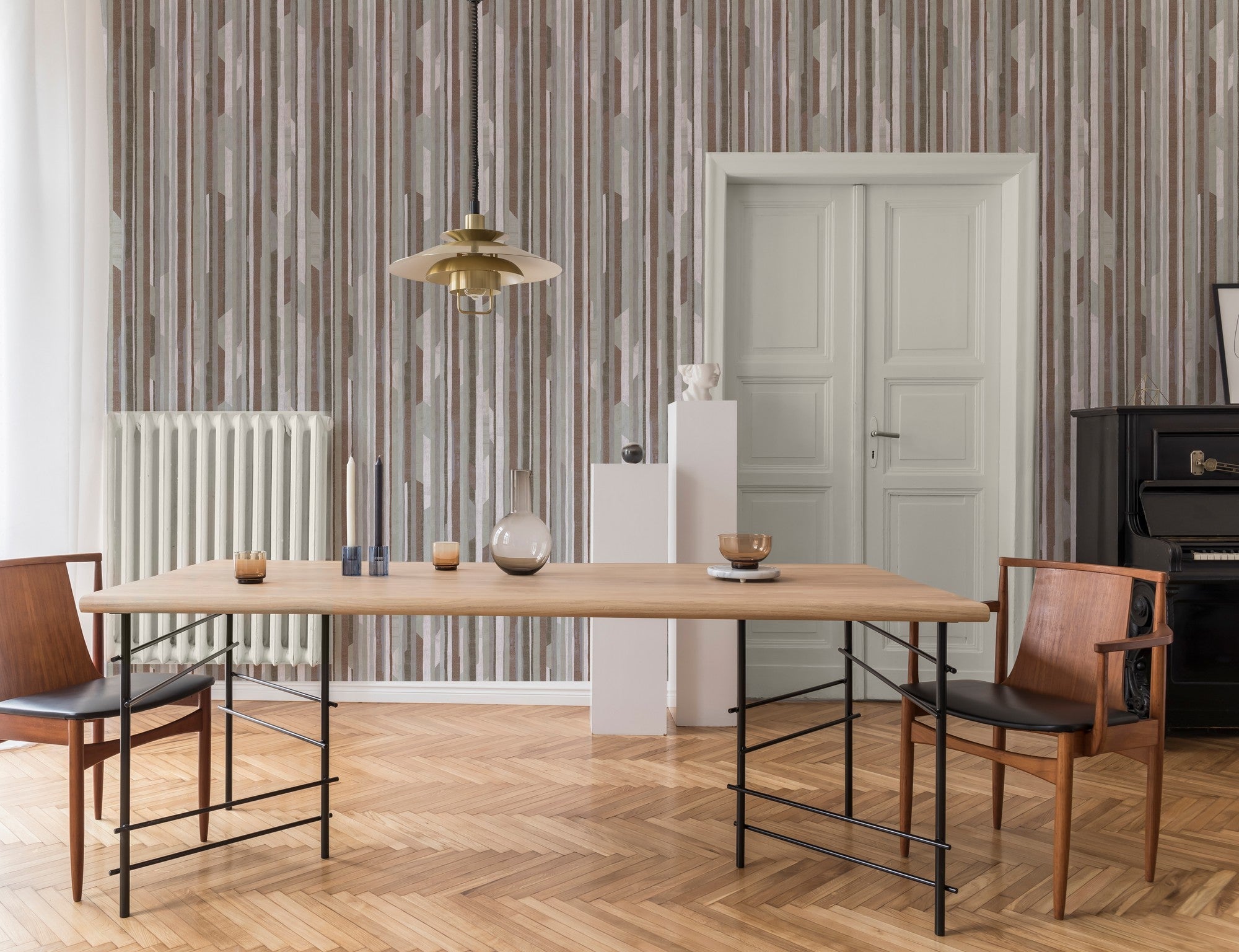LL3705-1 Heura Purple Llar Wallpaper by Tres Tintas