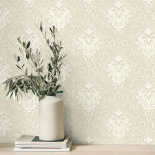M95658 Florentine Damask Vymura Milano Wallpaper by Fine Decor