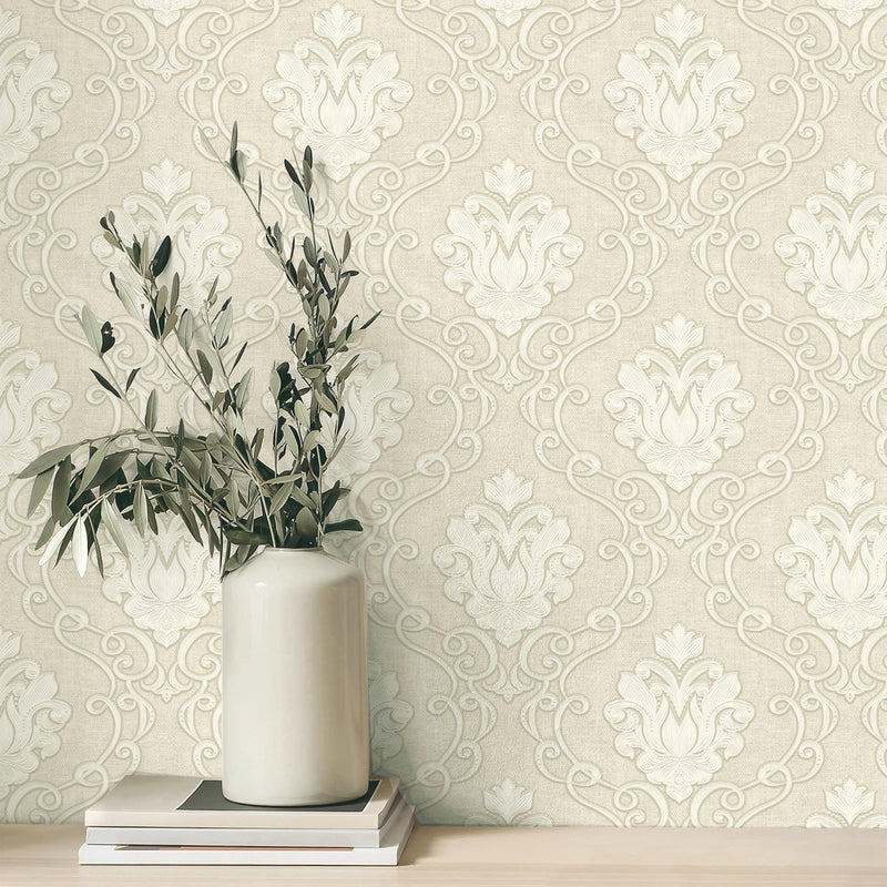 M95658 Florentine Damask Vymura Milano Wallpaper by Fine Decor