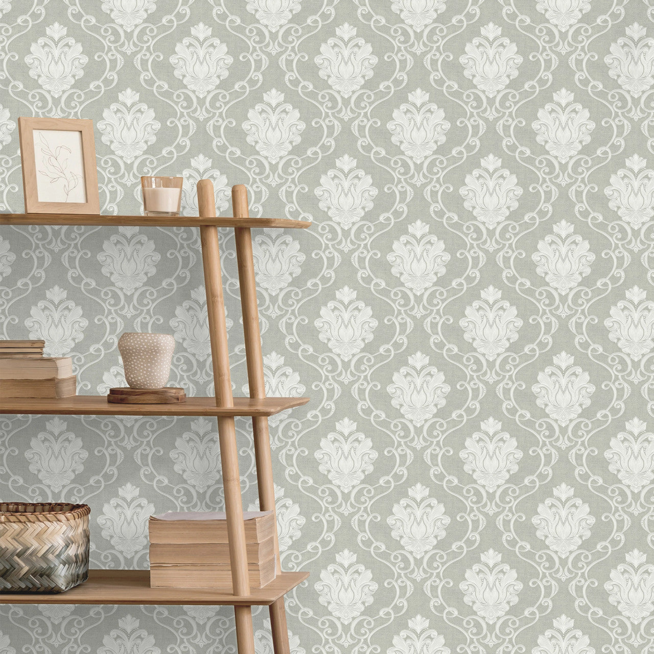M95659 Florentine Damask Vymura Milano Wallpaper by Fine Decor