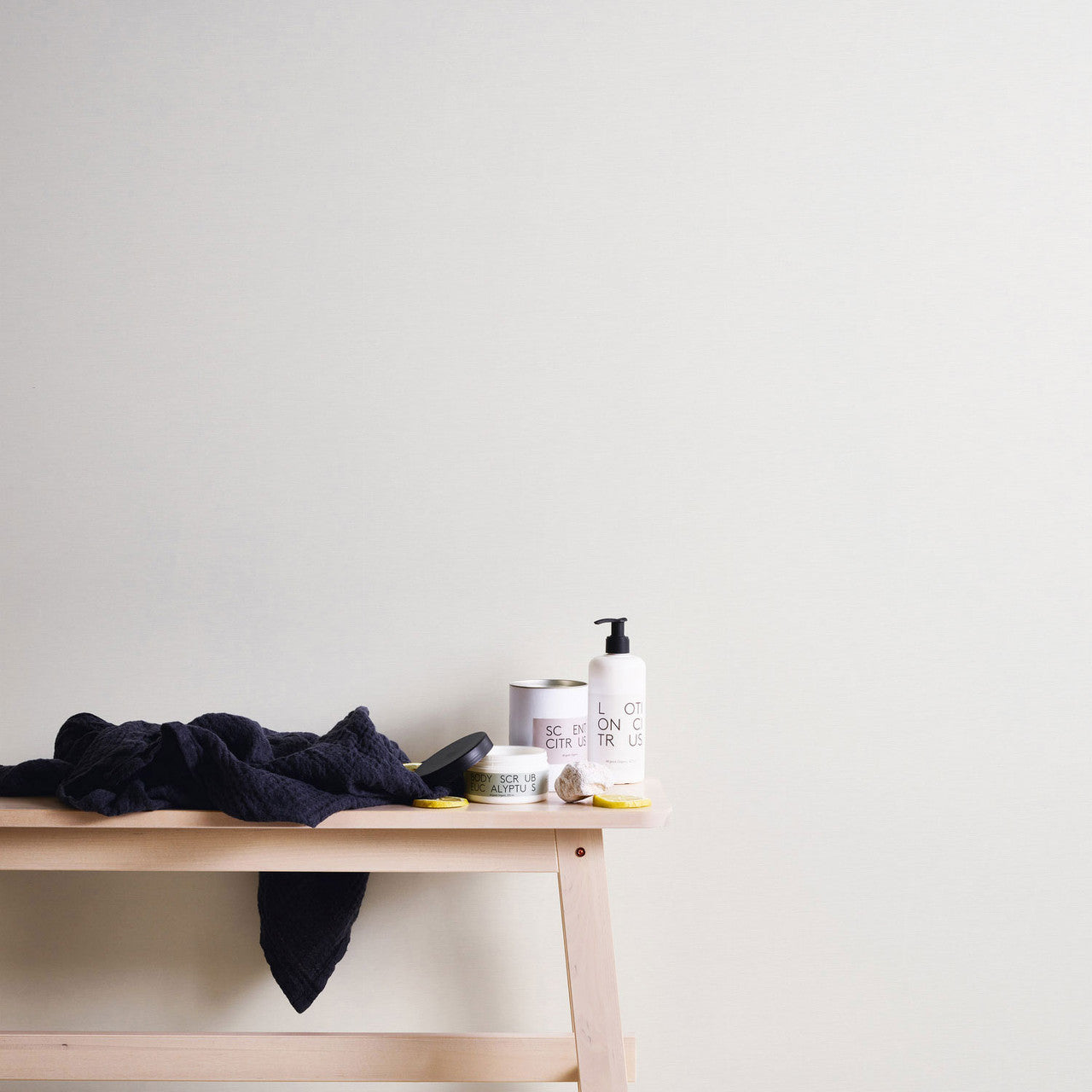 MC61019 Plain Texture Maison Charme Wallpaper By Galerie