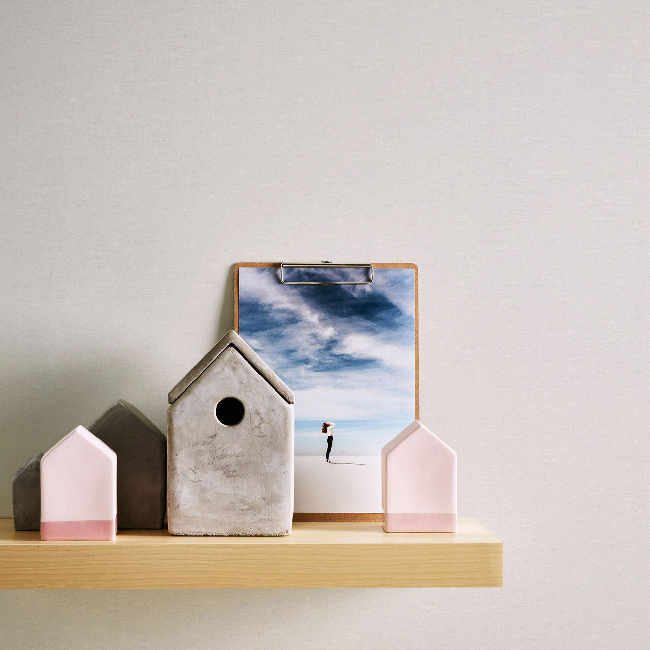 MC61029 Plain Texture Maison Charme Wallpaper By Galerie