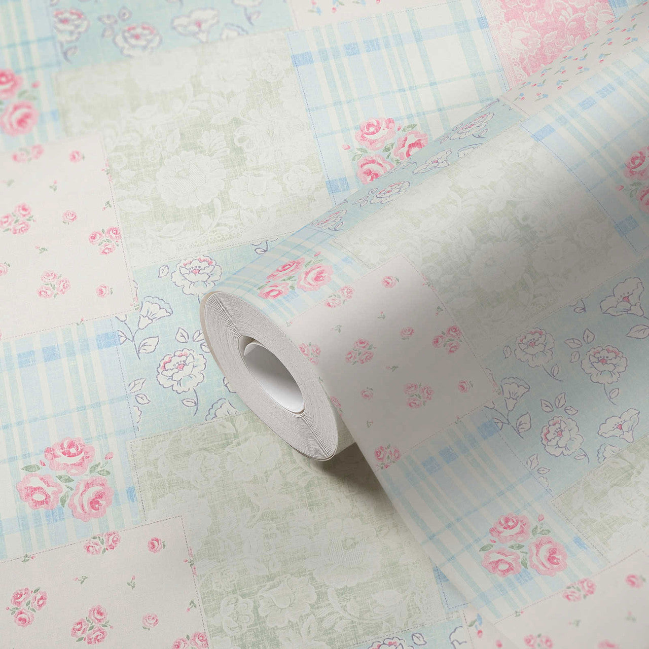 MC61038 Patchwork Vintage Floral Motif Maison Charme Wallpaper By Galerie