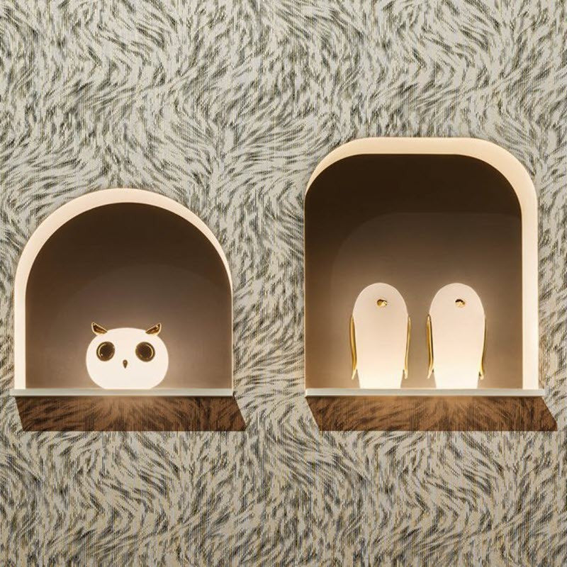 MO2041 Blushing Sloth Moooi Extinct Animals Wallpaper by Arte