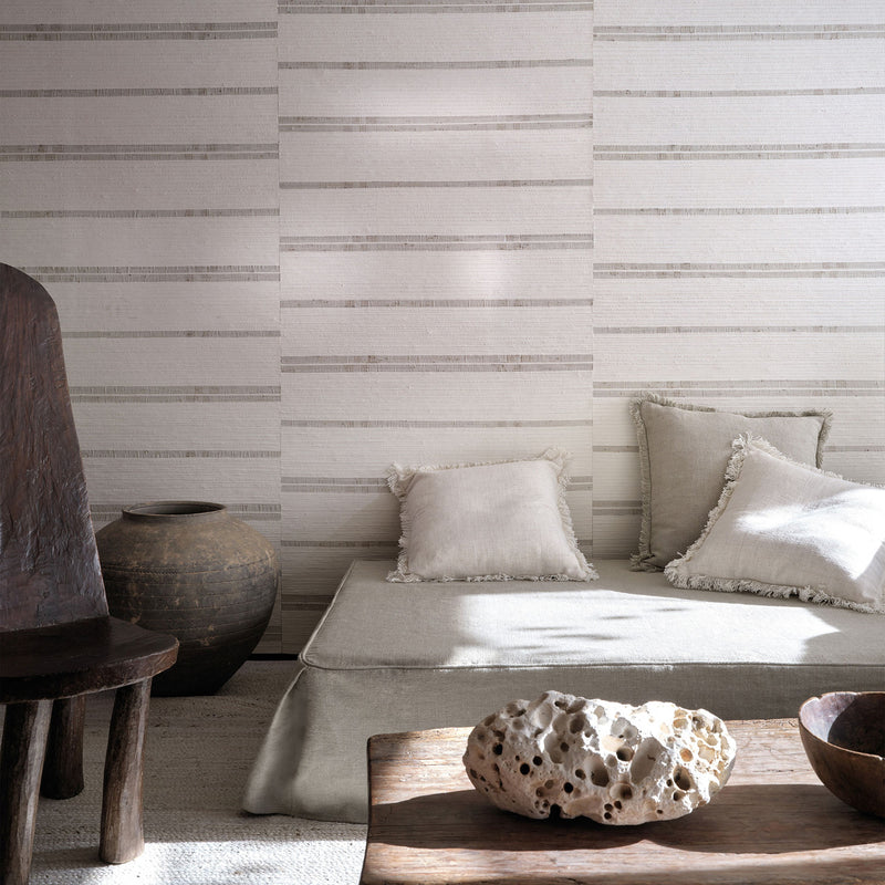 MW136/01 Kobe Collage III Jasper White Wallpaper By Mark Alexander