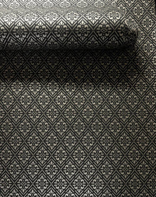 Diamond Damask Black / Gold Metallic FX 2 Wallpaper by Galerie — roomshot 2