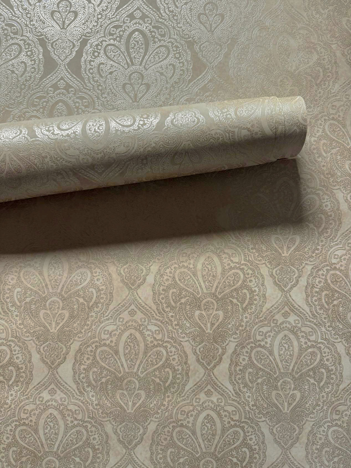 Damask Beige Metallic FX 2 Wallpaper by Galerie — roomshot 2
