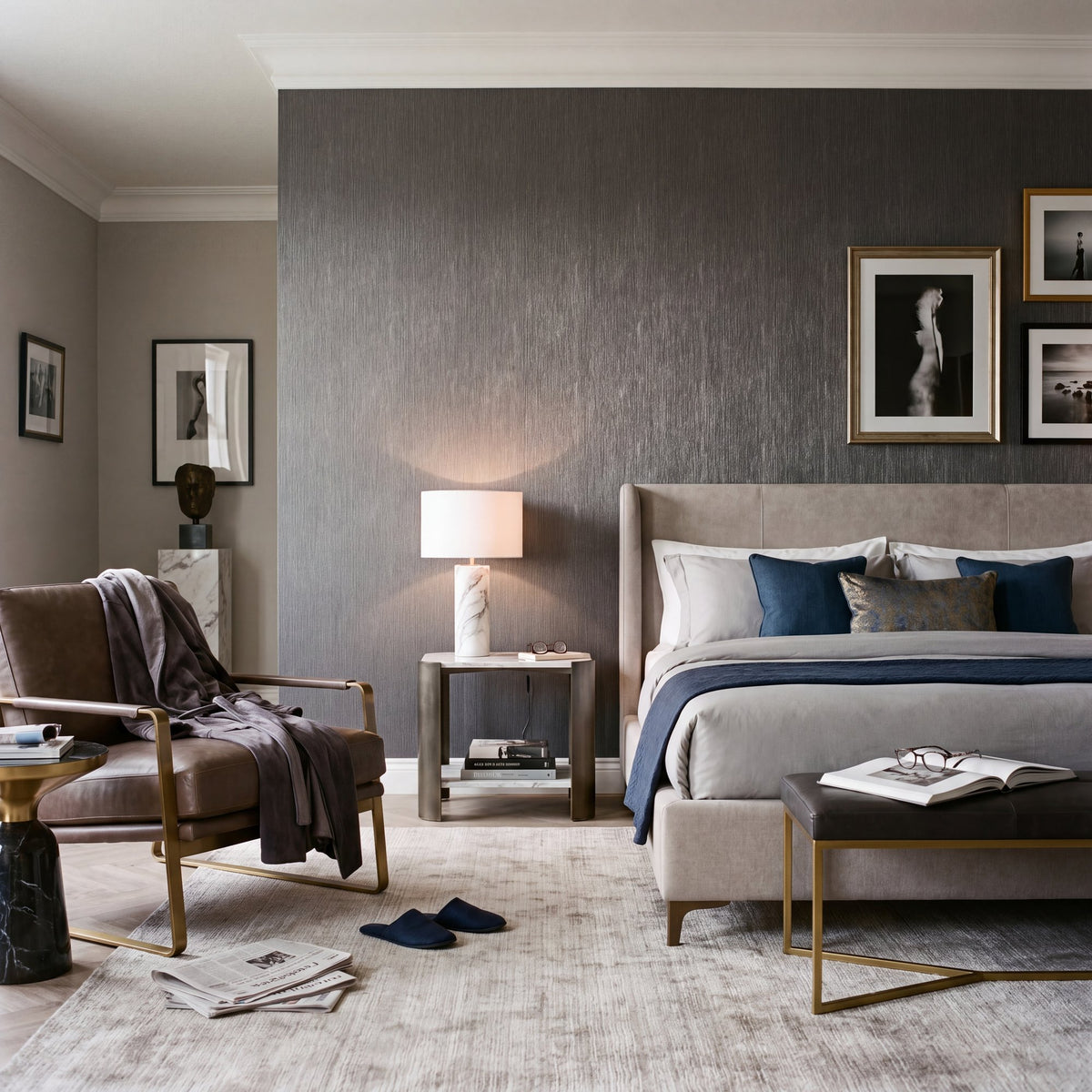 Shimmer Stripe Black / Silver Grey Metallic FX 2 Wallpaper by Galerie — roomshot 1