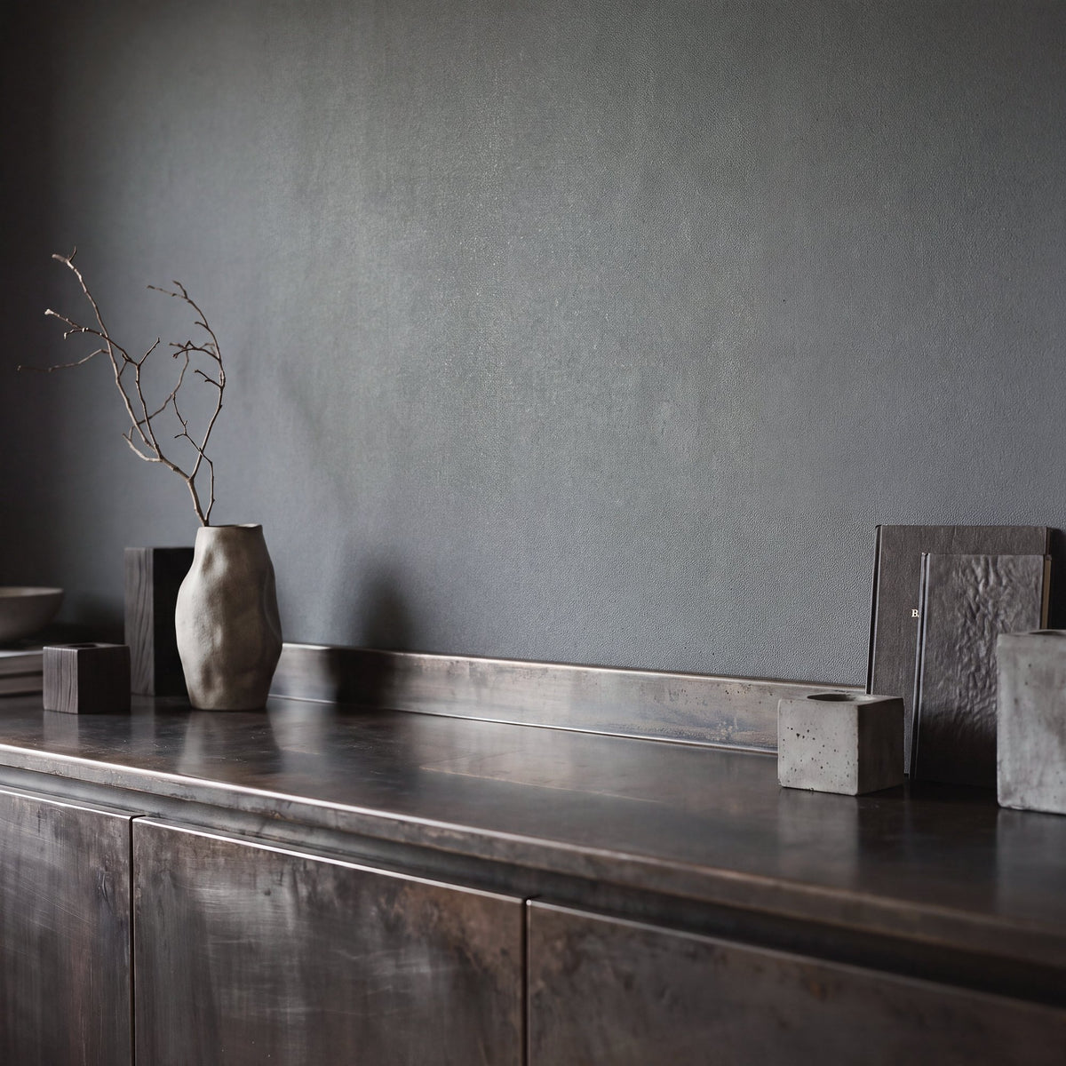 Plain Texture Blue / Black Metallic FX 2 Wallpaper by Galerie — roomshot 1