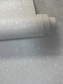 Mottled Texture Silver Grey / White Metallic FX 2 Wallpaper by Galerie — roomshot 2