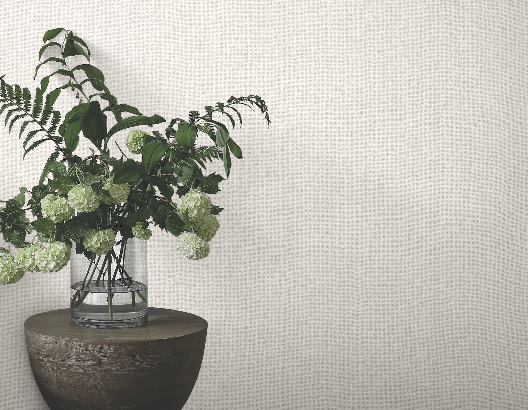 MX9604 Huri White Astoria Wallpaper by York Wallcoverings