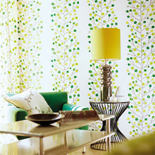110204 ( NMEL110204 ) Berrytree Melinki Wallpaper by Scion