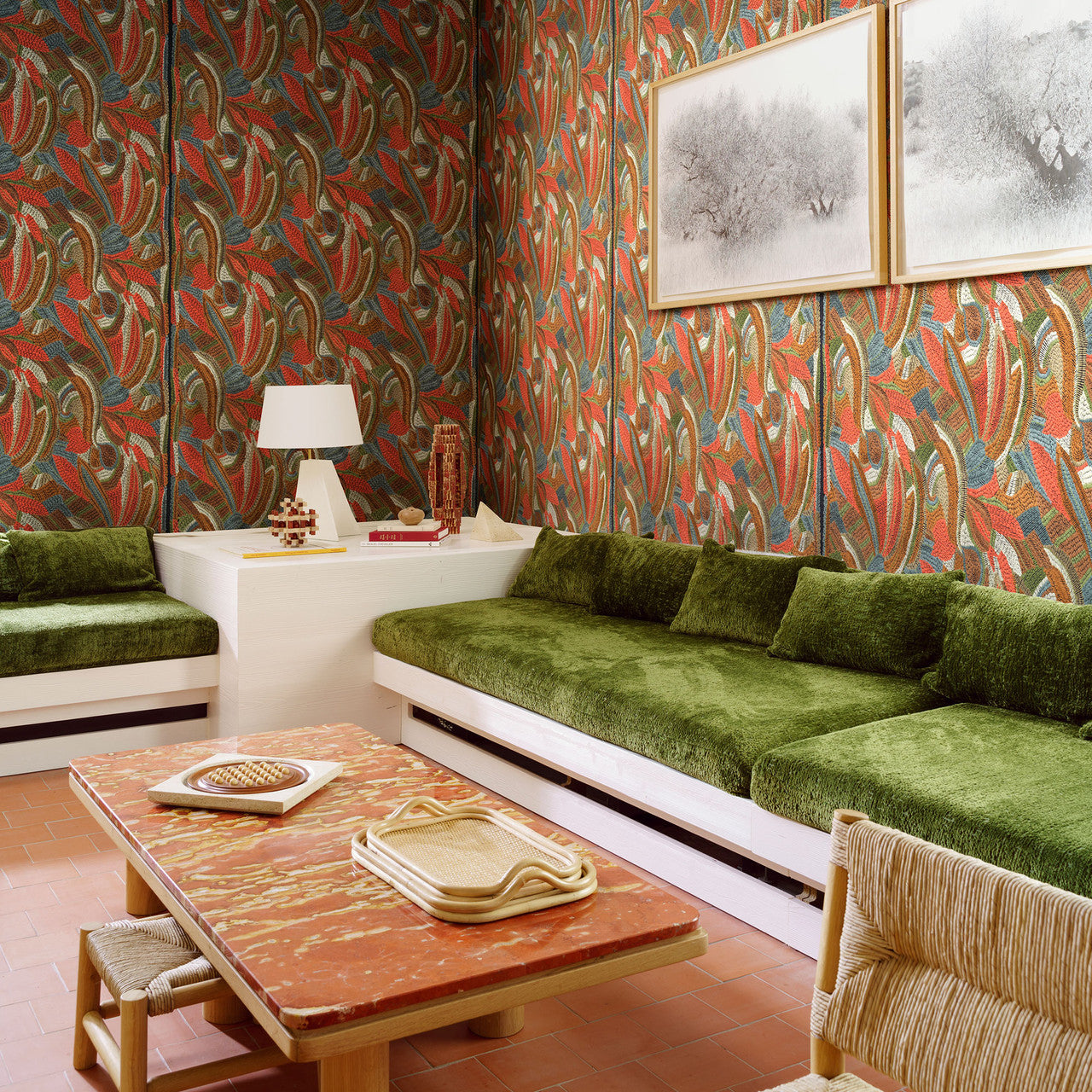 40760 Mandrava Melaky Folklore Wallpaper By Arte