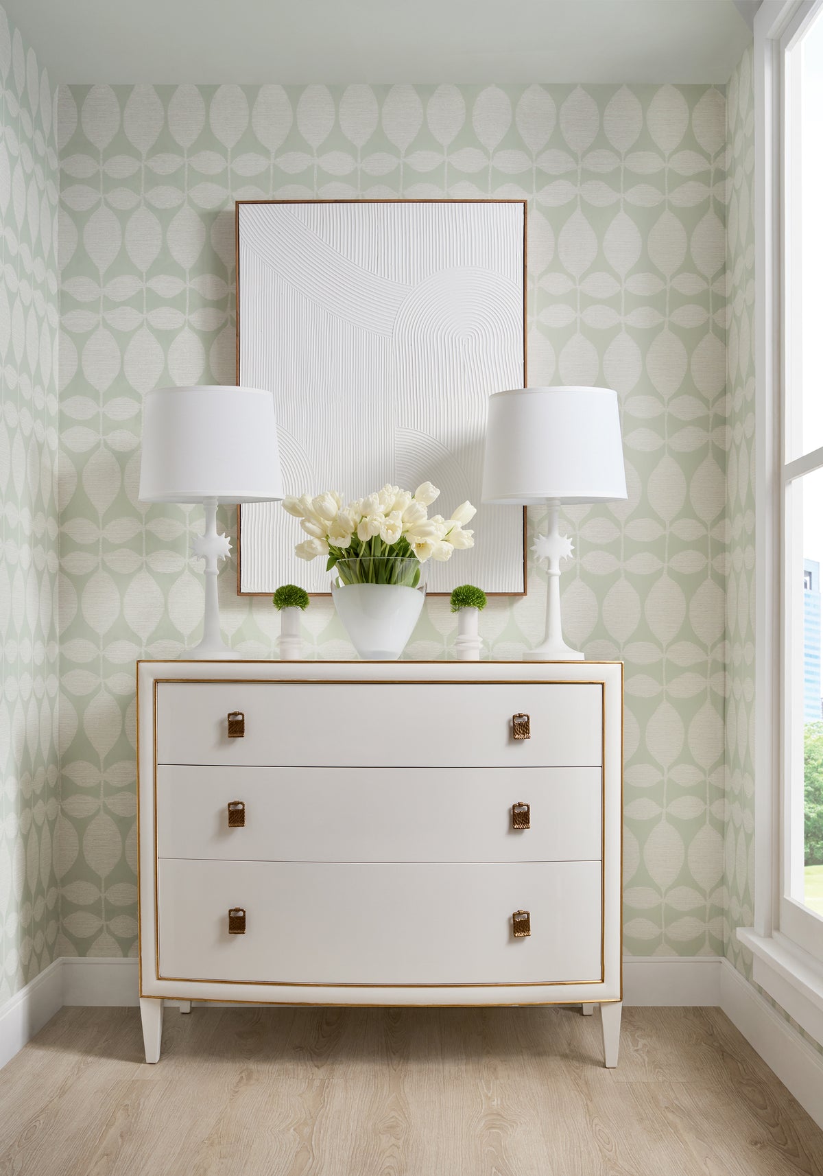 Lola Modern Resource 4 Metallic Gold Wallpaper by Thibaut | T41045