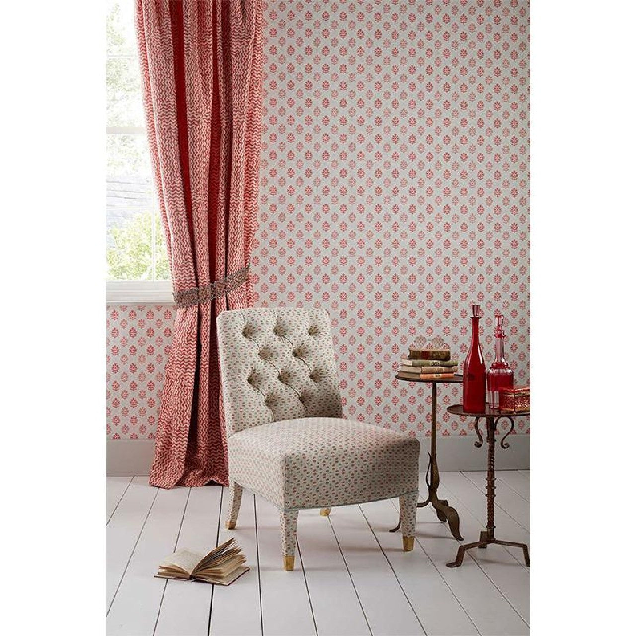 NCW4303-02 Camille Les Rêves Wallpaper By Nina Campbell