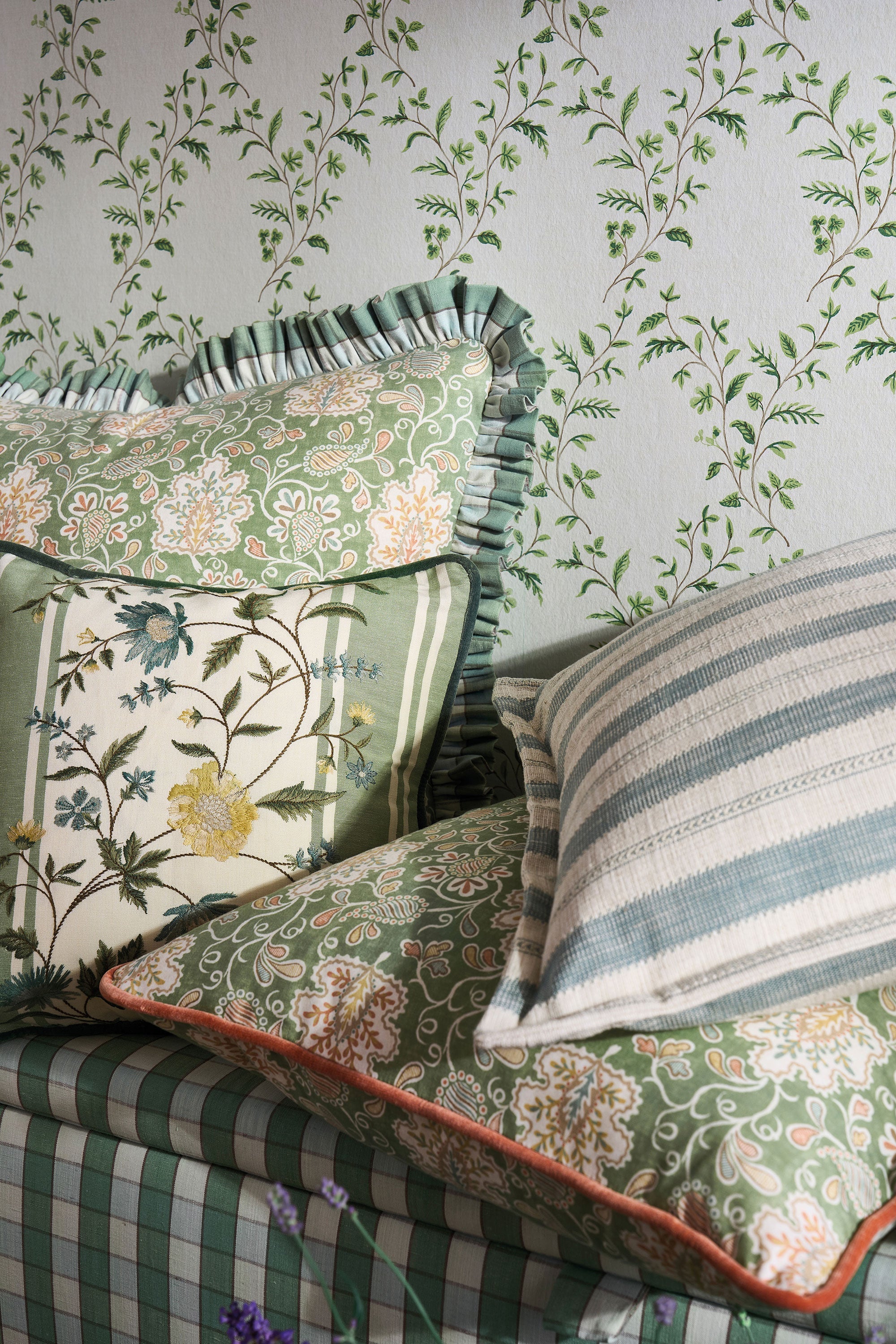 NCW4596-01 Hollingbourne Trellis Green Wallpaper by Nina Campbell