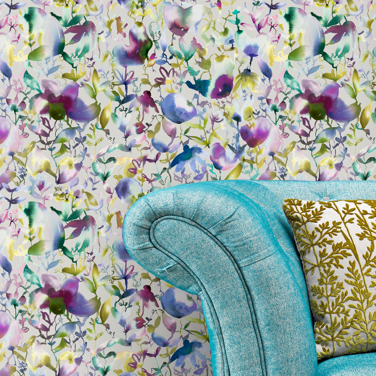 Nelia Indigo Iridescence Wallpaper by Voyage Maison | NELIA/WPO/IND