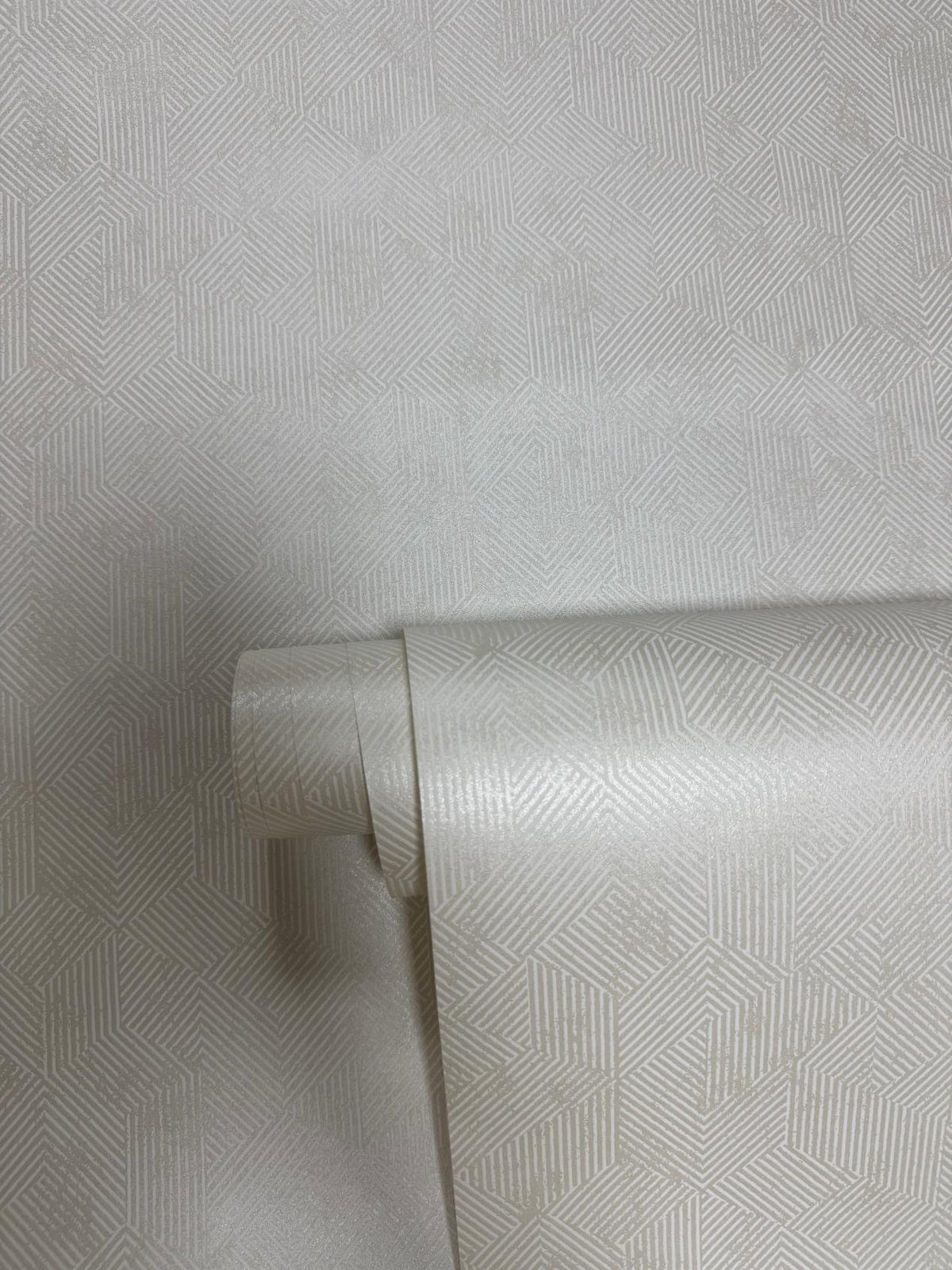 Prism Beige / Silver Grey New Touch Wallpaper by Galerie — roll shot
