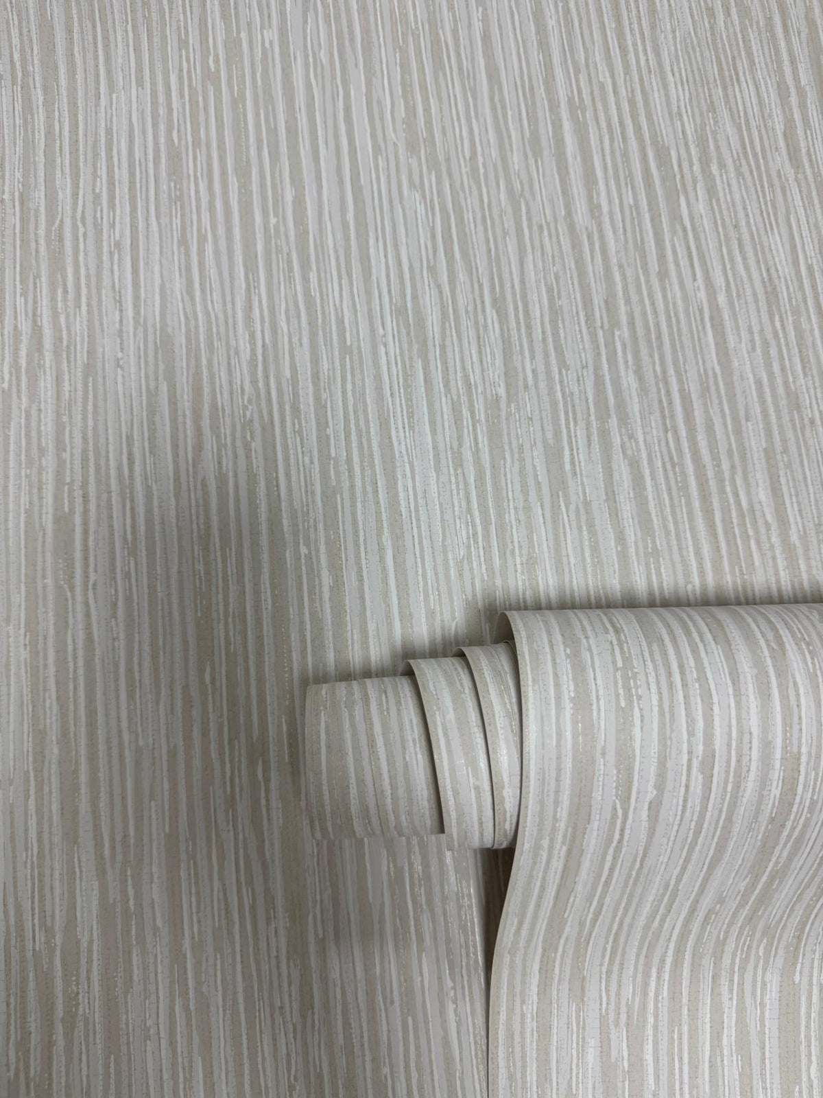 Strand Beige New Touch Wallpaper by Galerie — roll shot